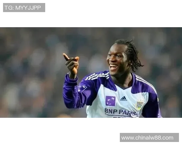 米兰与曼联激战成平局赛果揭晓双方实力不分上下